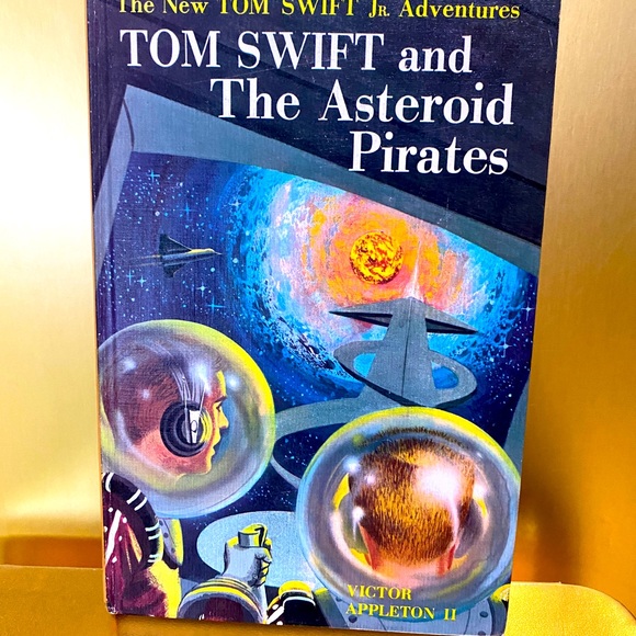 TOM SWIFT AND THE ASTEROID PIRATES VINTAGE 1963 HARDCOVER BOOK VOL 21 178 Pages - Picture 6 of 12